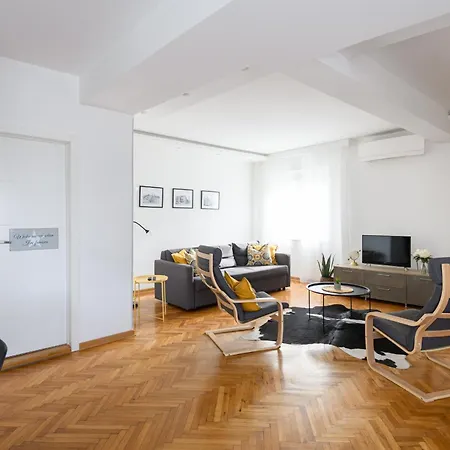 Knez Appartamento Belgrado